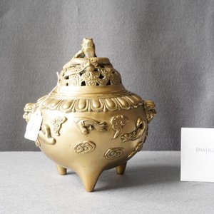 A Chinese bronze tripod censer and cover, 19/20th C. — 照片 8