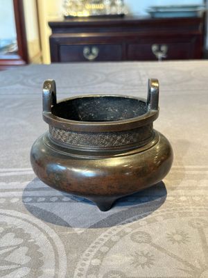 A Chinese bronze tripod censer, Ding 鼎 mark, Yuan/Ming — photo 1
