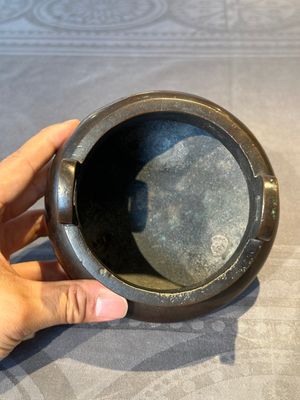 A Chinese bronze tripod censer, Ding 鼎 mark, Yuan/Ming — photo 5