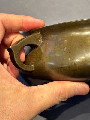 A Chinese bronze tripod censer, Jia Cang Zhen Bao 家藏珍寶 mark, 18th C. — photo 13