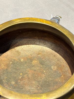 A Chinese bronze tripod censer, Jia Cang Zhen Bao 家藏珍寶 mark, 18th C. — photo 14