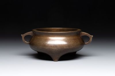 A Chinese bronze tripod censer, Jia Cang Zhen Bao 家藏珍寶 mark, 18th C.