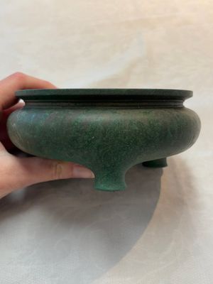 A Chinese bronze tripod censer, Nei Tan Jiao She 内坛郊社 and Qing Qian Gong 清乾宫 mark, 18/19th C. — photo 3