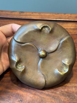 A Chinese bronze tripod censer on a stand, Xuande mark, 19th C. — photo 12