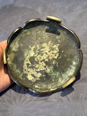 A Chinese bronze tripod censer with cover and stand, 19th C. — photo 26