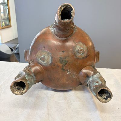 A Chinese bronze tripod censer with handles — 照片 15