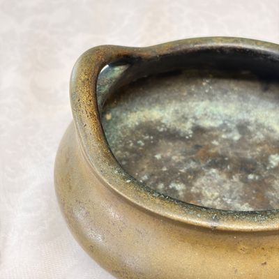 A Chinese bronze tripod censer with handles and stand — photo 4