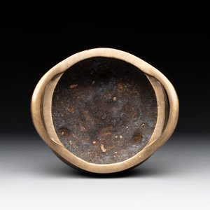A Chinese bronze tripod censer with two handles, Xuande mark, 19th C. — photo 6