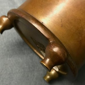 A Chinese bronze tripod censer, Xuande mark, 17/18th C. — 照片 11