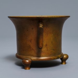 A Chinese bronze tripod censer, Xuande mark, 17/18th C. — 照片 3