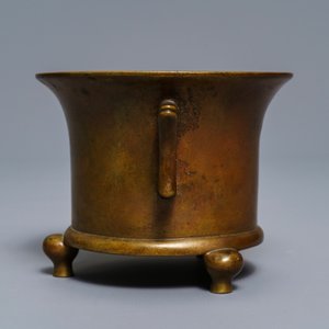 A Chinese bronze tripod censer, Xuande mark, 17/18th C. — 照片 5