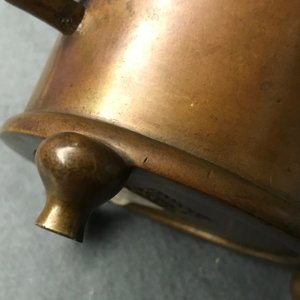 A Chinese bronze tripod censer, Xuande mark, 17/18th C. — 照片 9