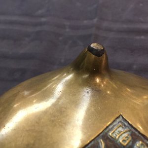 A Chinese bronze tripod censer, Xuande mark, 18th C. — photo 12