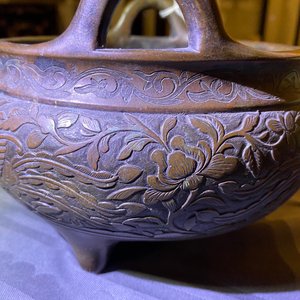 A Chinese bronze tripod 'phoenix and peony' censer, Xuande mark, 18th C. — 照片 11