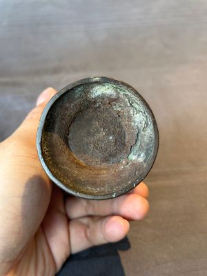 A Chinese bronze vase and a Taoist figure-shaped incense burner, Ming — foto 7
