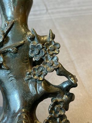 A Chinese bronze vase in the shape of a prunus, Ming — photo 7