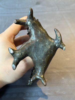 A Chinese bronze vase in the shape of a prunus, Ming — photo 8