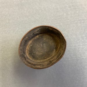 A Chinese bronze 'zhi' vase and an archaic two-ringed vase, Song and Qing — 照片 10