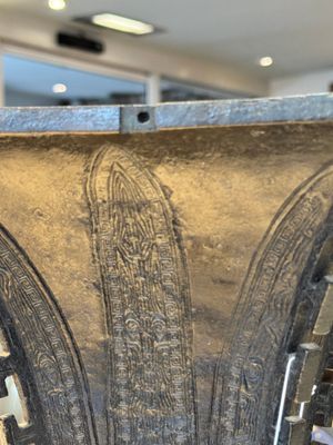 A Chinese bronze 'zun' vase with taotie design, Ming — photo 11