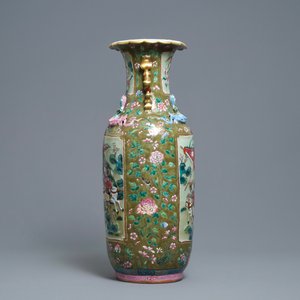 A Chinese brown- and celadon-ground famille rose vase, 19th C. — photo 2