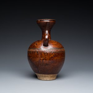 A Chinese brown-glazed ewer, Song — photo 3