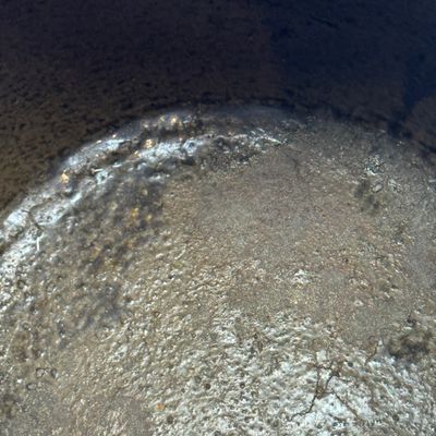 A Chinese brown-glazed slip-decorated 'Yue Zhong Dan Gui 月中桂丹' jar — 照片 13