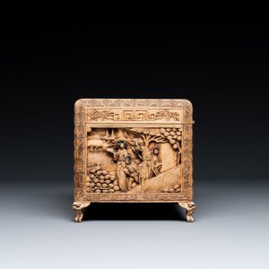 A Chinese Canton carved wooden casket with a famille rose plaque, Republic — photo 6
