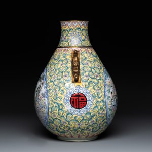A Chinese Canton enamel '100 boys' 'hu' vase, 20th C. — photo 2