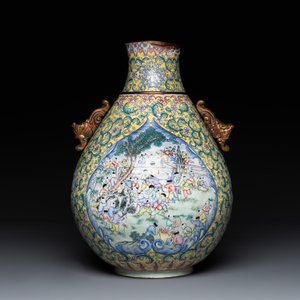 A Chinese Canton enamel '100 boys' 'hu' vase, 20th C. — photo 3