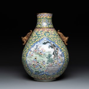 A Chinese Canton enamel '100 boys' 'hu' vase, 20th C. — photo 1