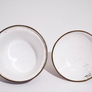 A Chinese Canton enamel blue ground dragon cup and saucer, 19th C. — 照片 8