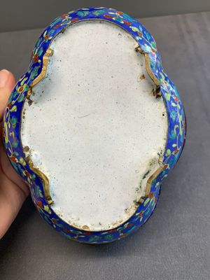 A Chinese Canton enamel blue-ground jardinière, Qianlong — 照片 5