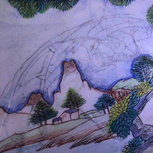 A Chinese Canton enamel dish with figures in a garden, Qianlong mark and of the period — 照片 6