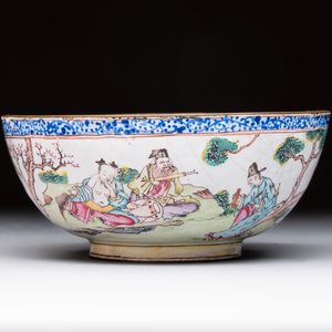 A Chinese Canton enamel 'Eight Immortals' bowl, 18th C. — photo 2