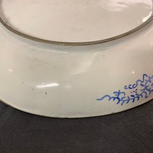 A Chinese Canton enamel ‘European subject’ plate, Qianlong — 照片 16