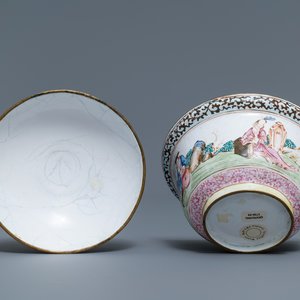 A Chinese Canton enamel 'Europeans' bowl and cover, Qianlong — 照片 6