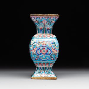 A Chinese Canton enamel 'gu' vase with floral design, Qianlong mark and of the period — photo 3