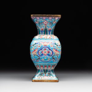 A Chinese Canton enamel 'gu' vase with floral design, Qianlong mark and of the period — photo 4
