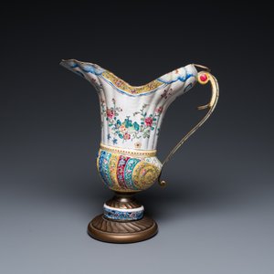 A Chinese Canton enamel helm-shaped ewer with shell-shaped basin, Qianlong — photo 8