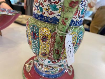 A Chinese Canton enamel helm-shaped ewer with shell-shaped basin, Yongzheng/Qianlong — photo 13