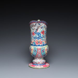 A Chinese Canton enamel helm-shaped ewer with shell-shaped basin, Yongzheng/Qianlong — photo 9