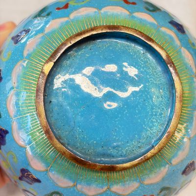 A Chinese Canton enamel 'Lotus Scroll' bowl — photo 10