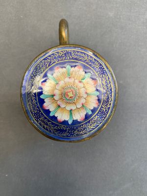 A Chinese Canton enamel mustard jar and square dish, Qianlong/Jiaqing — 照片 7