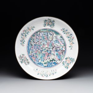 A Chinese Canton enamel plaque and large dish, Qianlong mark, 19th C. — photo 2