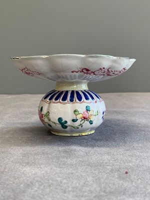 A Chinese Canton enamel spittoon, Yongzheng/Qianlong — photo 4