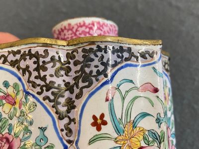 A Chinese Canton enamel tea caddy and cover, Yongzheng/Qianlong — photo 11