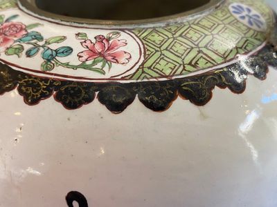 A Chinese Canton enamel teapot and cover, Qianlong — 照片 17
