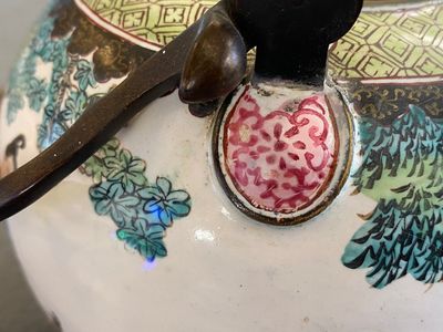 A Chinese Canton enamel teapot and cover, Qianlong — 照片 18
