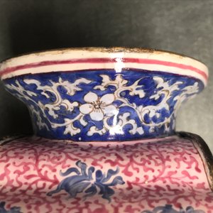 A Chinese Canton enamel vase with birds on flowering branches, Qianlong — 照片 16