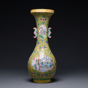 A Chinese Canton enamel yellow-ground vase, 19th C. — photo 1